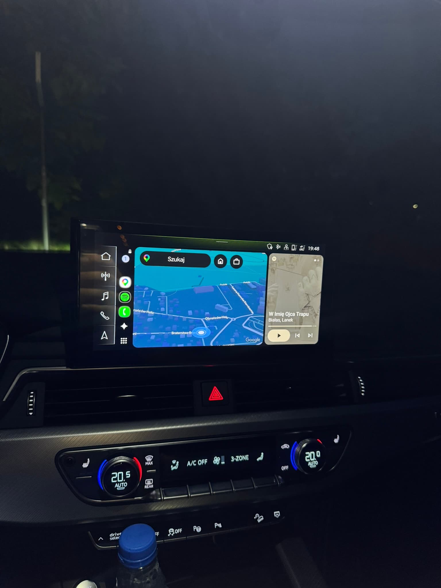 Audi A4 — Android Auto uruchomiony na ekranie multimedialnym