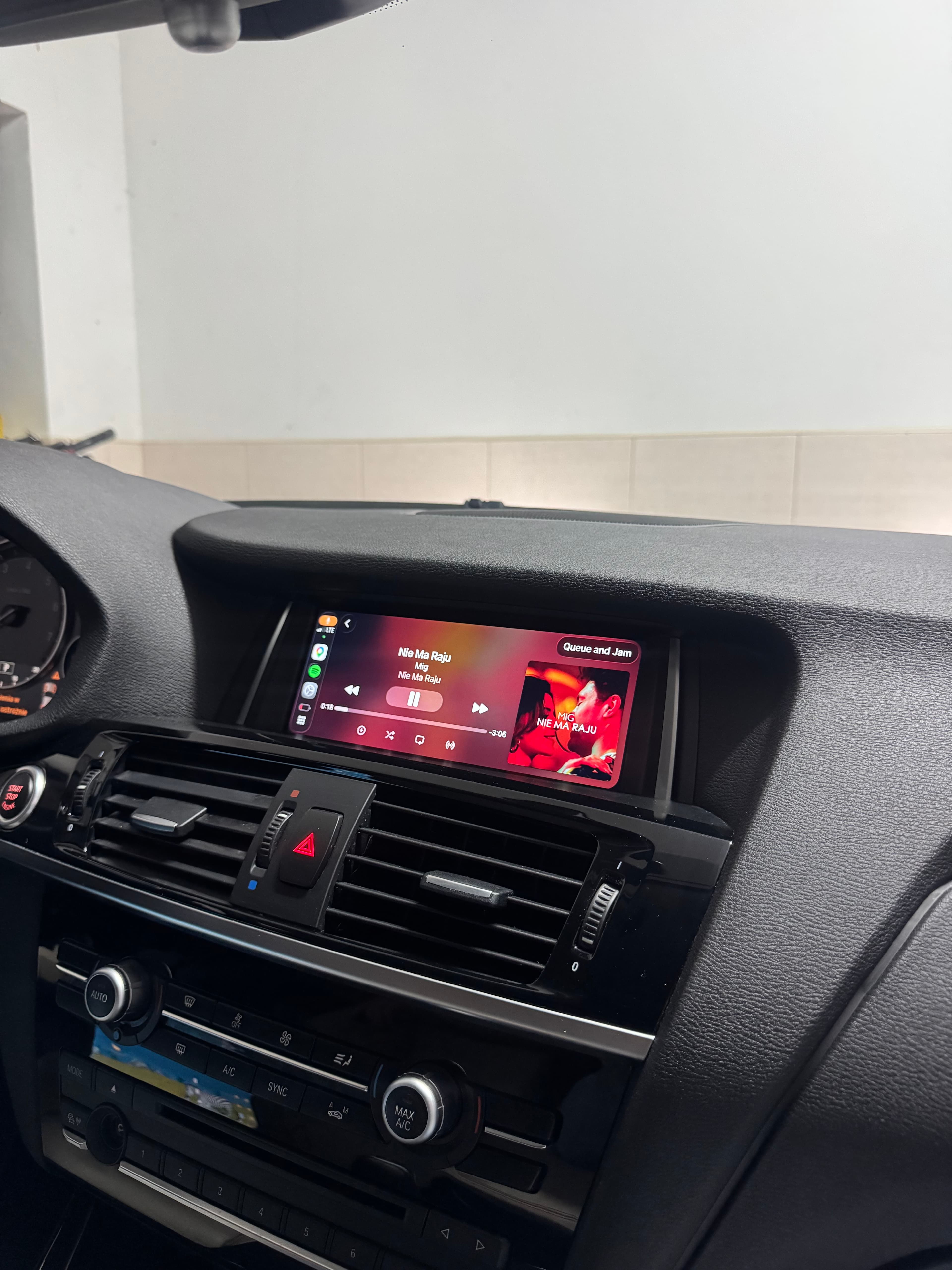 Carplay na ekranie samochodowym
